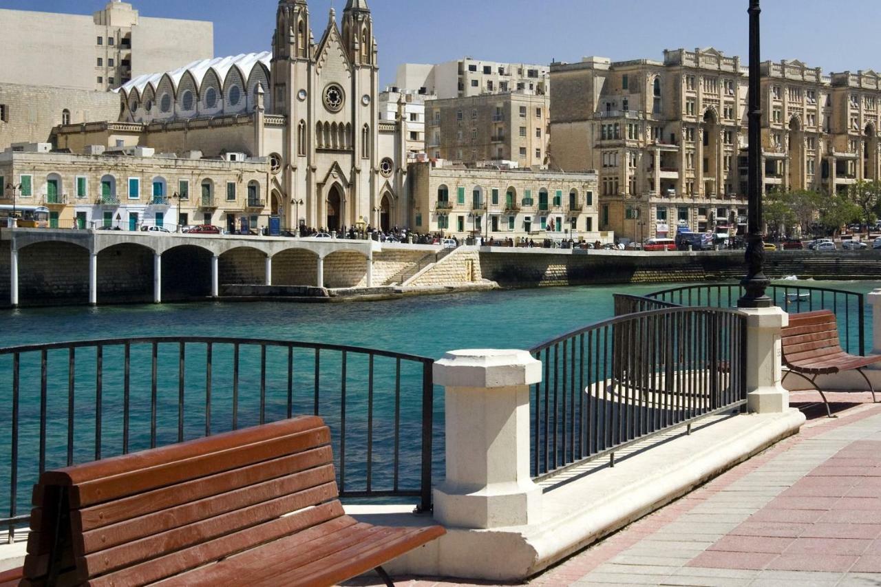 Stylish Seaview Apartment In A Prime Location سليمة المظهر الخارجي الصورة