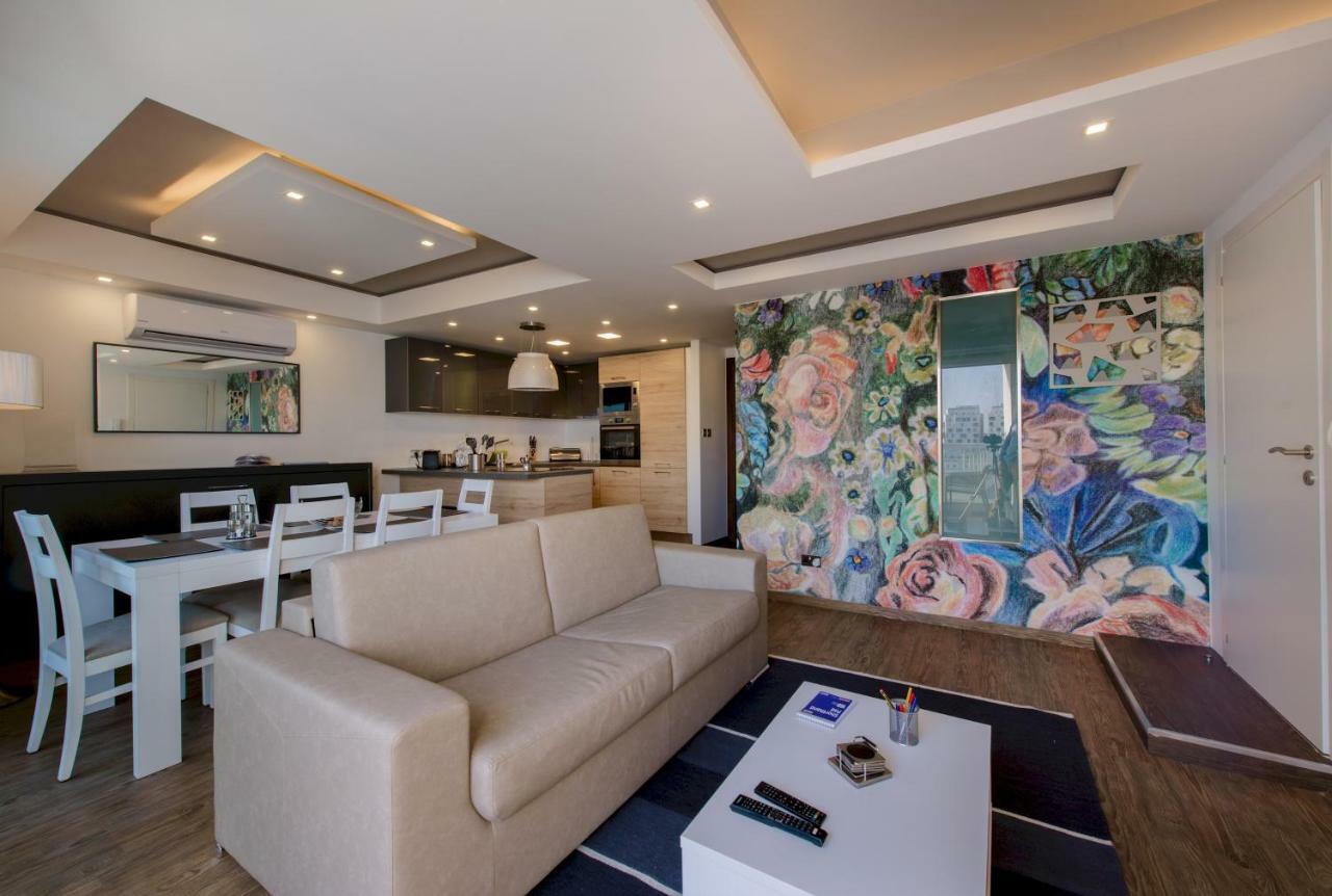 Stylish Seaview Apartment In A Prime Location سليمة المظهر الخارجي الصورة